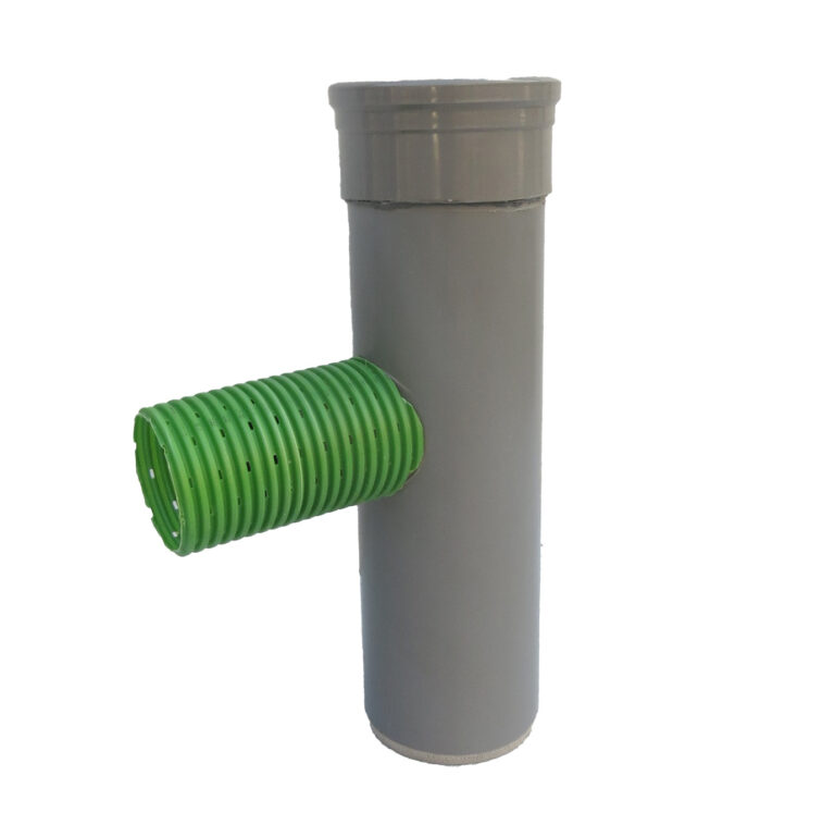 Combining air and water inlet for tree pit aeration and -irrigation